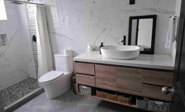 Casa remodelada, 4 recamas , Cumbres Élite sector villas