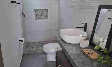 Casa remodelada, 4 recamas , Cumbres Élite sector villas