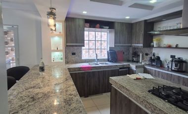 ALQUILER DE CASA AMOBLADA EN VILLA CLUB