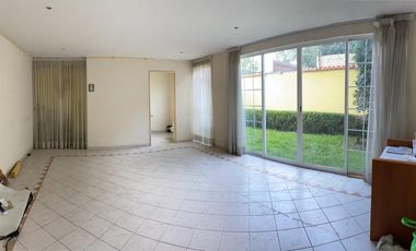 CASA EN VENTA EN CONJUNTO HORIZONTAL EN INTERLOMAS