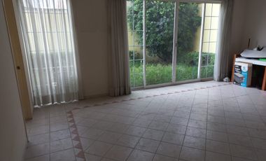 CASA EN VENTA EN CONJUNTO HORIZONTAL EN INTERLOMAS