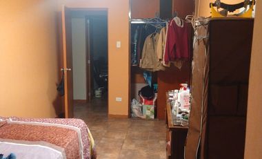 ¡CASA EN URB. SALAMANCA!