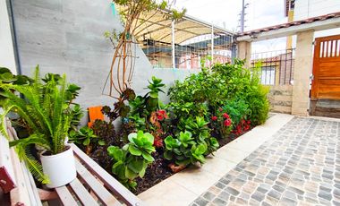 Casa - Macasto, Urbanización Valle hermoso 3, Ambato, Ecuador