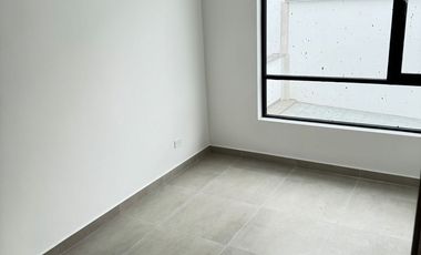Arriendo casa por estrenar en Puembo en conjunto con piscina, pádel, gimnasio $900 incluida alícuota.