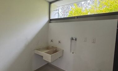 CASA EN RENTA EN VISTAS ALTOZANO