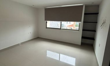 CASA EN RENTA EN VISTAS ALTOZANO