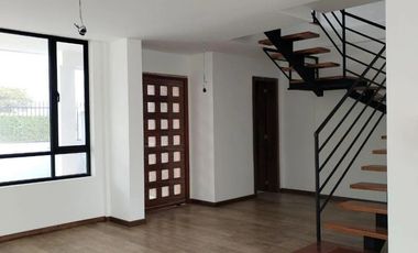 Casa en venta, sector Sangolquí, Valle de los Chillos