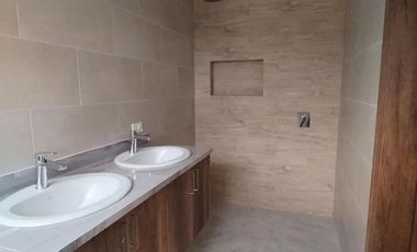 Casa en venta, sector Sangolquí, Valle de los Chillos