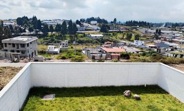 Casa en venta, sector Sangolquí, Valle de los Chillos