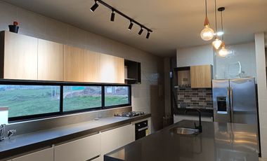 ALQUILO LINDA FINCA ALTAMIRA EN VILLETA INF AL3244258972 LOS ESPERAMOS.