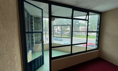 Hermosa casa con local para INVERSION en venta sobre Blvrd 5 de mayo Huexotitla