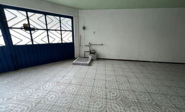 Hermosa casa con local para INVERSION en venta sobre Blvrd 5 de mayo Huexotitla