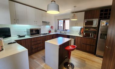 Arriendo casa Loteo Centenario