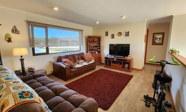 Arriendo casa Loteo Centenario