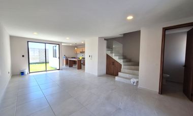 CASA NUEVA DE 3 RECÁMARAS CON JARDÍN EN FRACCIONAMIENTO DE CUAUTLANCINGO