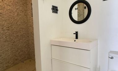 CASA EN RENTA EN FRACCIONAMIENTO A UN COSTADO DE LA CASETA DE LA ATLIXCAYOTL SEMI AMUEBLADA Y SIN MUEBLES