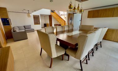 CASA EN RENTA EN FRACCIONAMIENTO A UN COSTADO DE LA CASETA DE LA ATLIXCAYOTL SEMI AMUEBLADA Y SIN MUEBLES