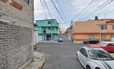 CASA EN VENTA TRATO DIRECTO CON EL BANCO NO SE ACEPTAN CREDITOS