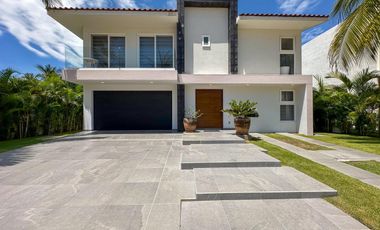 Residencia con Alberca Privada en Los Tigres, Nuevo Vallarta