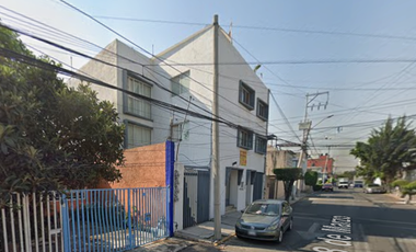 Departamento en venta en calle 18 de marzo, col. San Lucas Tepetlacalco, Edo. de México