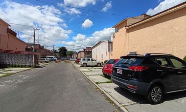 Casa Dúplex en Renta Toluca, Planta Baja, Haciendas de la Independencia, Toluca, Estado de México