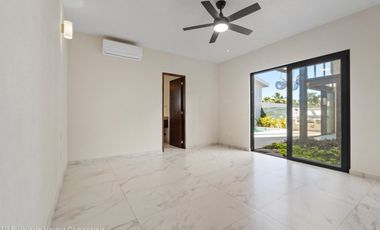 Residencia de Lujo con Alberca y Jardín Privado en Los Tigres, Nuevo Vallarta