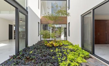 Residencia de Lujo con Alberca y Jardín Privado en Los Tigres, Nuevo Vallarta