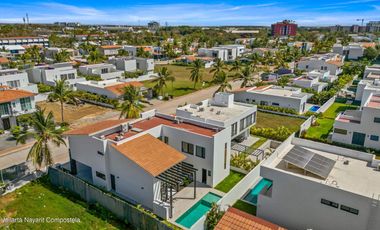 Residencia de Lujo con Alberca y Jardín Privado en Los Tigres, Nuevo Vallarta