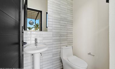 Residencia de Lujo con Alberca y Jardín Privado en Los Tigres, Nuevo Vallarta