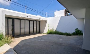 CASA EN RENTA, 5 RECS, PARA OFICINA O CASA HABITACION, TERAN, TUXTLA GTZ, CHIAPAS
