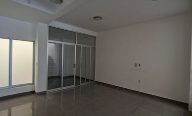 CASA EN RENTA, 5 RECS, PARA OFICINA O CASA HABITACION, TERAN, TUXTLA GTZ, CHIAPAS