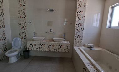 CASA EN RENTA, 5 RECS, PARA OFICINA O CASA HABITACION, TERAN, TUXTLA GTZ, CHIAPAS