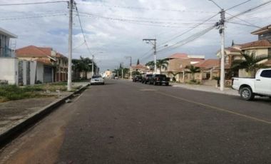 Venta de terreno, Urbanización Esteban Quirola, Machala