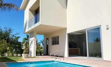 Residencia Nueva con Alberca Privada y Diseño Moderno en Los Tigres Residencial