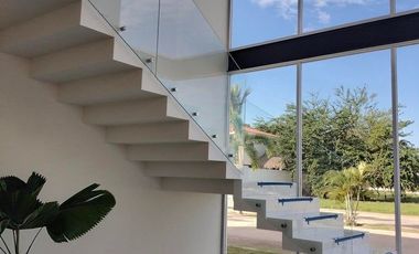 Residencia Nueva con Alberca Privada y Diseño Moderno en Los Tigres Residencial