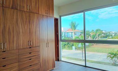 Residencia Nueva con Alberca Privada y Diseño Moderno en Los Tigres Residencial