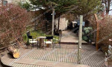 cabaña a pasos de bajada a playa con sauna y mirador exclusivo amplia terraza