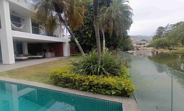 Casa en Laguna Club