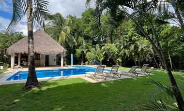 Vive el lujo de Playacar | Residencia de diseño en Club Real, Playa del Carmen