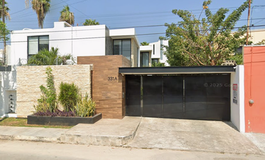 CASA A LA VENTA EN FUNDURA MONTEBELLO, MERIDA, YUCATAN, REMATE