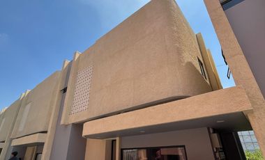 Dijual Cepat Kost Exclusive Dekat Kampus YKPN Seturan (Full Furnish)