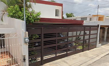 CASA A LA VENTA EN LOS PINOS, MERIDA, YUCATAN, REMATE