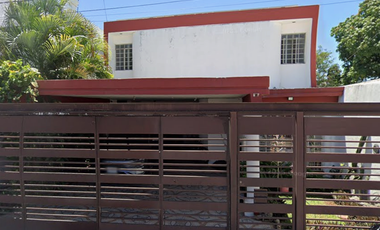 CASA A LA VENTA EN LOS PINOS, MERIDA, YUCATAN, REMATE