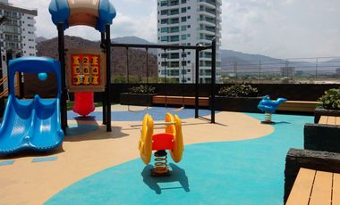 Apartamento de 4 habitaciones 5 baños en Pozos Colorados Frente al Mar.