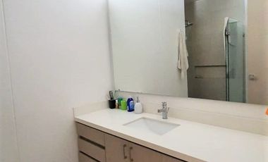 Apartamento de 4 habitaciones 5 baños en Pozos Colorados Frente al Mar.