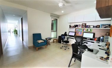 Apartamento de 4 habitaciones 5 baños en Pozos Colorados Frente al Mar.