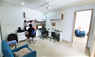 Apartamento de 4 habitaciones 5 baños en Pozos Colorados Frente al Mar.