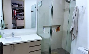 Apartamento de 4 habitaciones 5 baños en Pozos Colorados Frente al Mar.