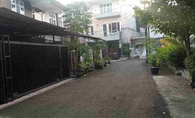 Rumah Asri di Jl Berlian IV Meruya Kembangan Jakarta Barat