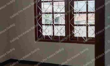 disewakan rumah bagus area pulomas 2lt tenang dlm kompleks row 2 mobil